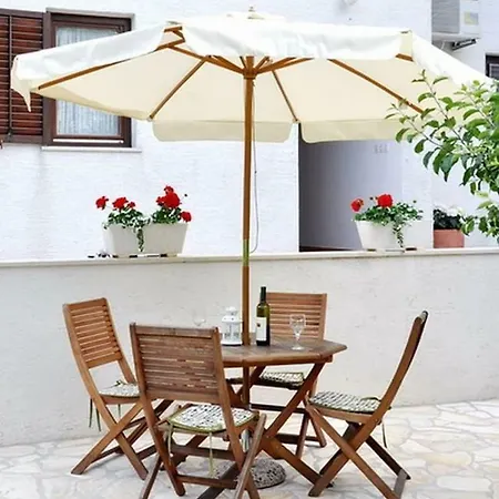 Vanessa Apartman Porec
